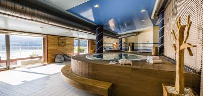 Wellness a bazén v Amenity Hotel & Resort Lipno